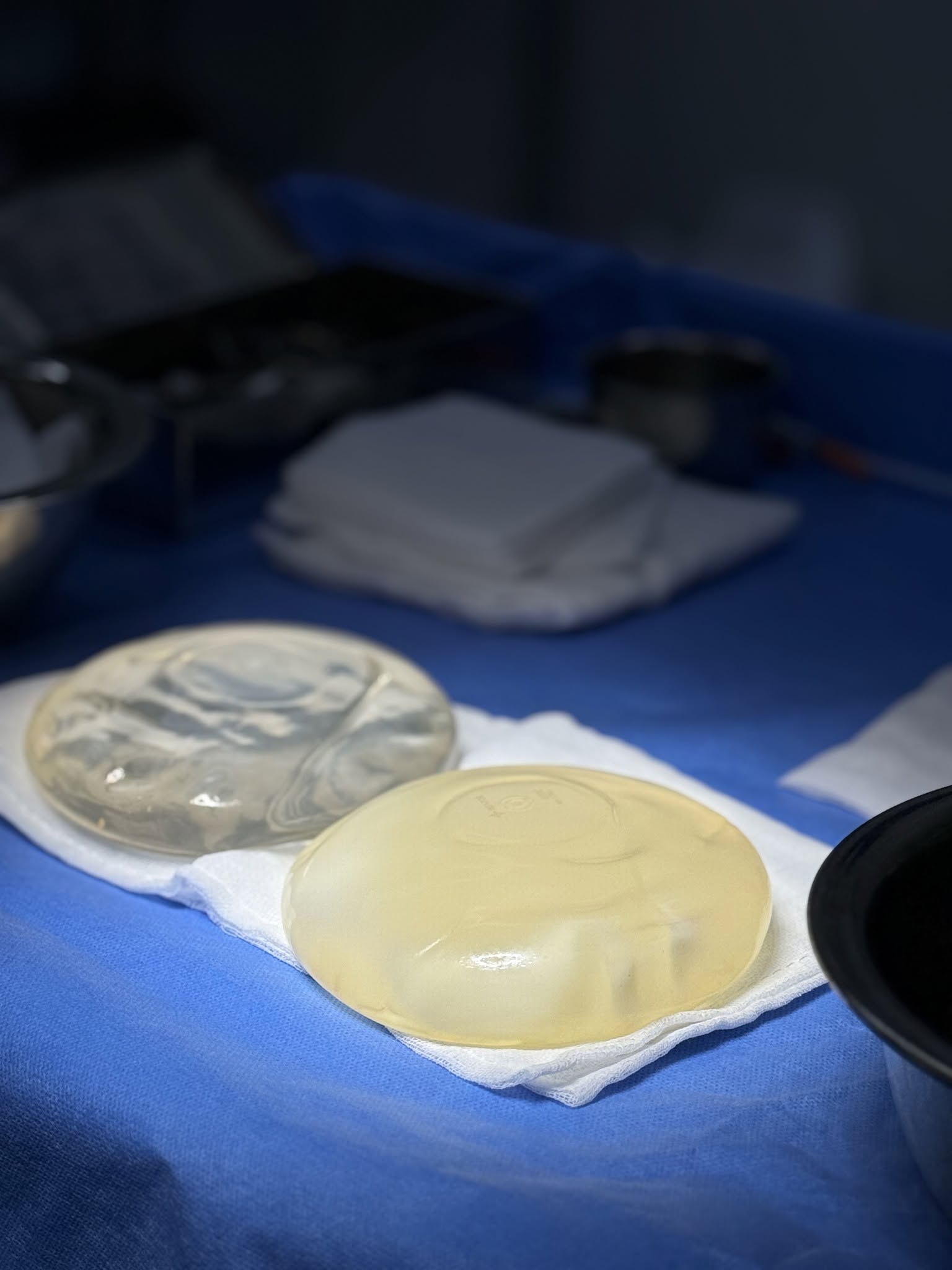 Causes of early breast implant rupture